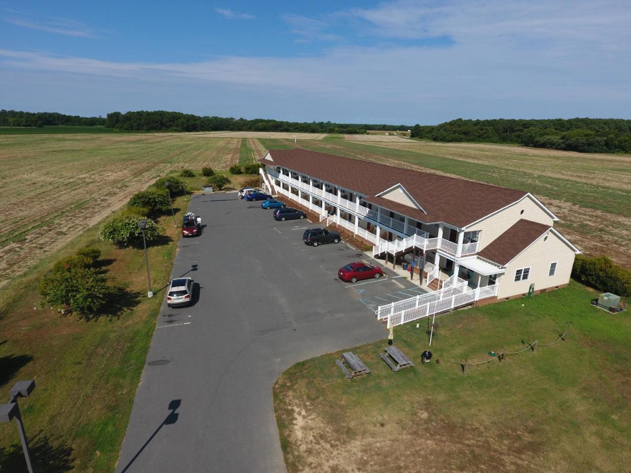 Shore Stay Suites Cape Charles Esterno foto